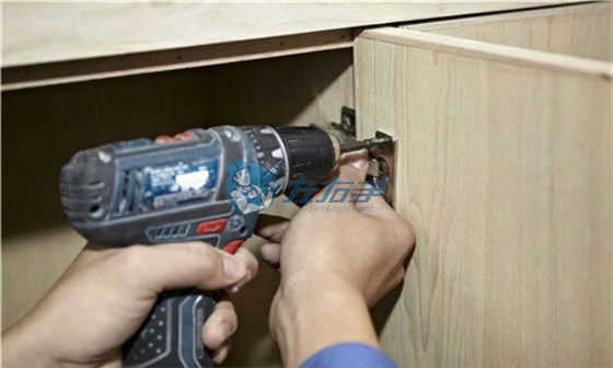 櫥柜安裝流程圖文詳解-鉸鏈安裝 櫥柜安裝流程圖文詳解-鉸鏈安裝