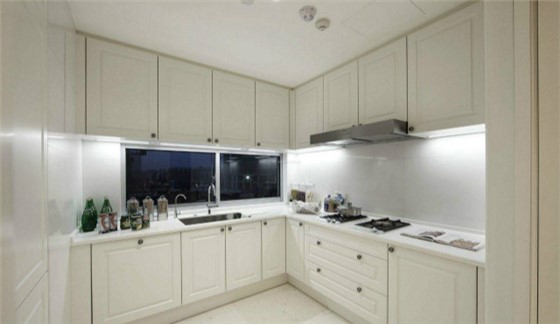 櫥柜吊柜固定技巧，櫥柜吊柜安裝過程拆解