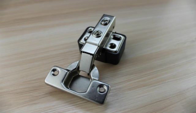 81衣柜門合葉的安裝方法是什么，衣柜門合葉安裝攻略