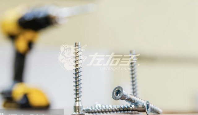 衣柜羅馬柱安裝平開(kāi)門(mén)方法分幾個(gè)步驟