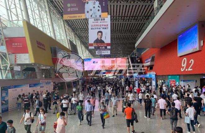 36場，88萬㎡，70萬人次