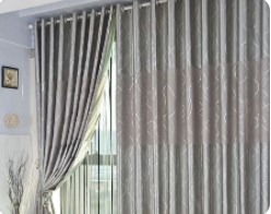 鵝絨的窗簾好嗎，如何清潔天鵝絨窗布？